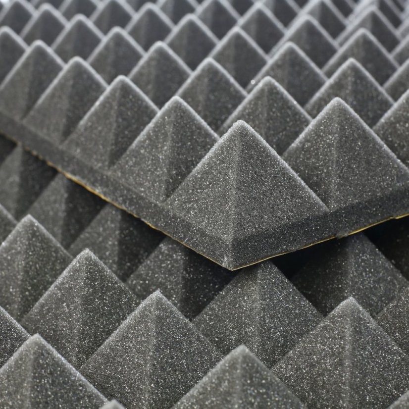 Veles-X Akustické  pyramídy samolepiace 50cm (2 verzie)